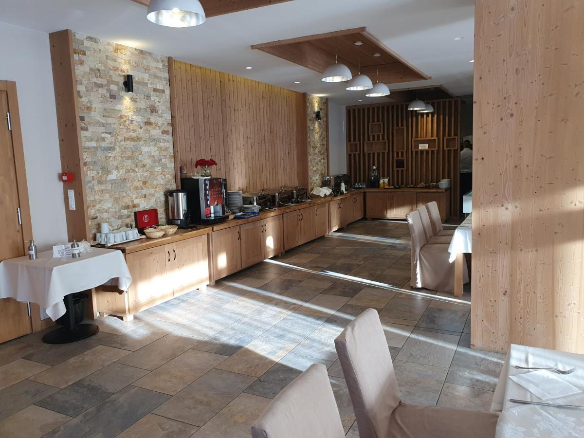 Monte Cervo Bio Hotel & Spa Covasna Exterior foto